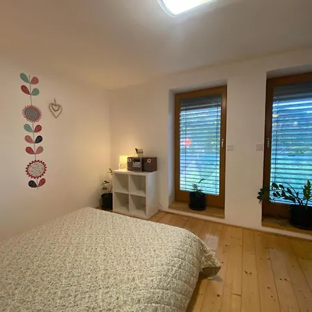 #3 With Double Bed In A With Nice Pool Vanov