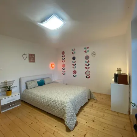 #3 With Double Bed In A With Nice Pool Homestay *